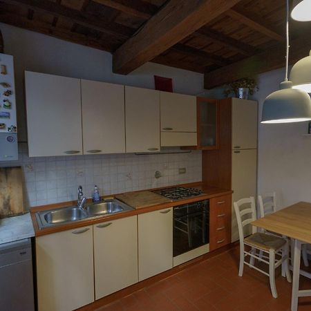 Traditional Florentine 1Br Apartment Close To Piazza Santa Croce ฟลอเรนซ์ ภายนอก รูปภาพ