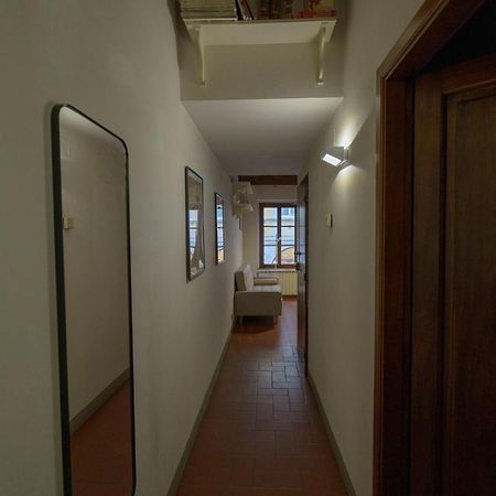 Traditional Florentine 1Br Apartment Close To Piazza Santa Croce ฟลอเรนซ์ ภายนอก รูปภาพ