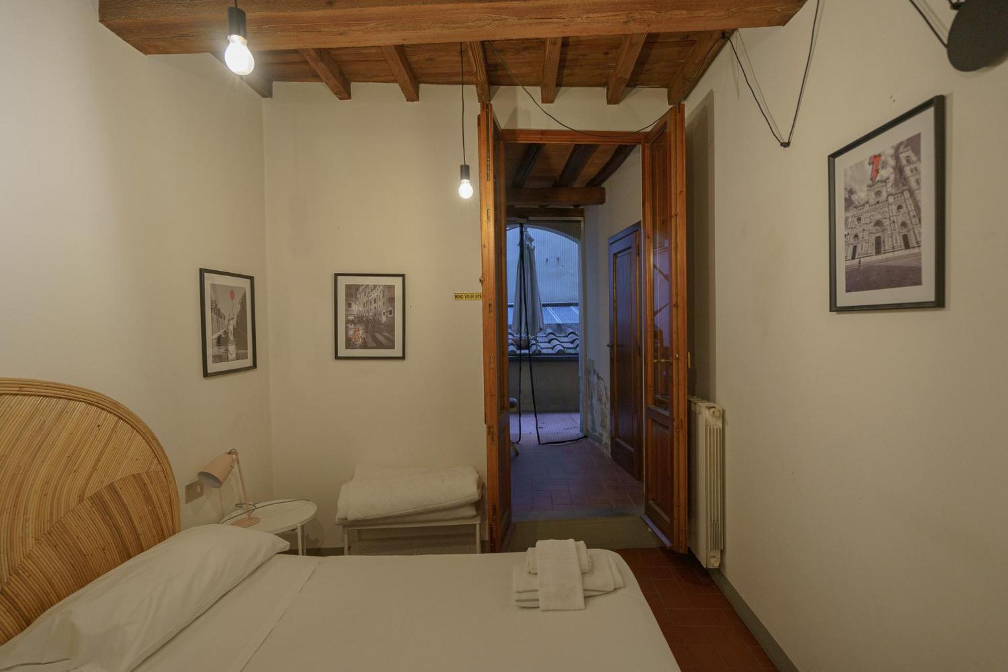 Traditional Florentine 1Br Apartment Close To Piazza Santa Croce ฟลอเรนซ์ ภายนอก รูปภาพ