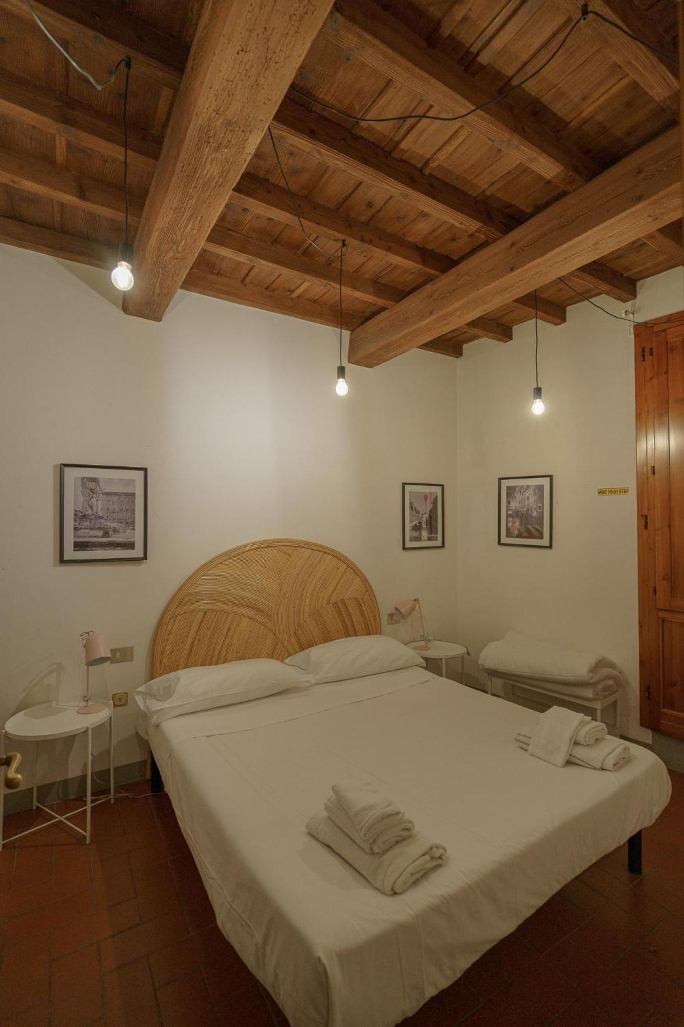 Traditional Florentine 1Br Apartment Close To Piazza Santa Croce ฟลอเรนซ์ ภายนอก รูปภาพ